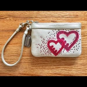 LIMITED EDITION - Coach Poppy Hearts Wristlet